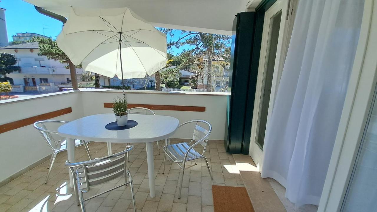 Villa Barbara Fra I Pini Lignano Sabbiadoro Esterno foto
