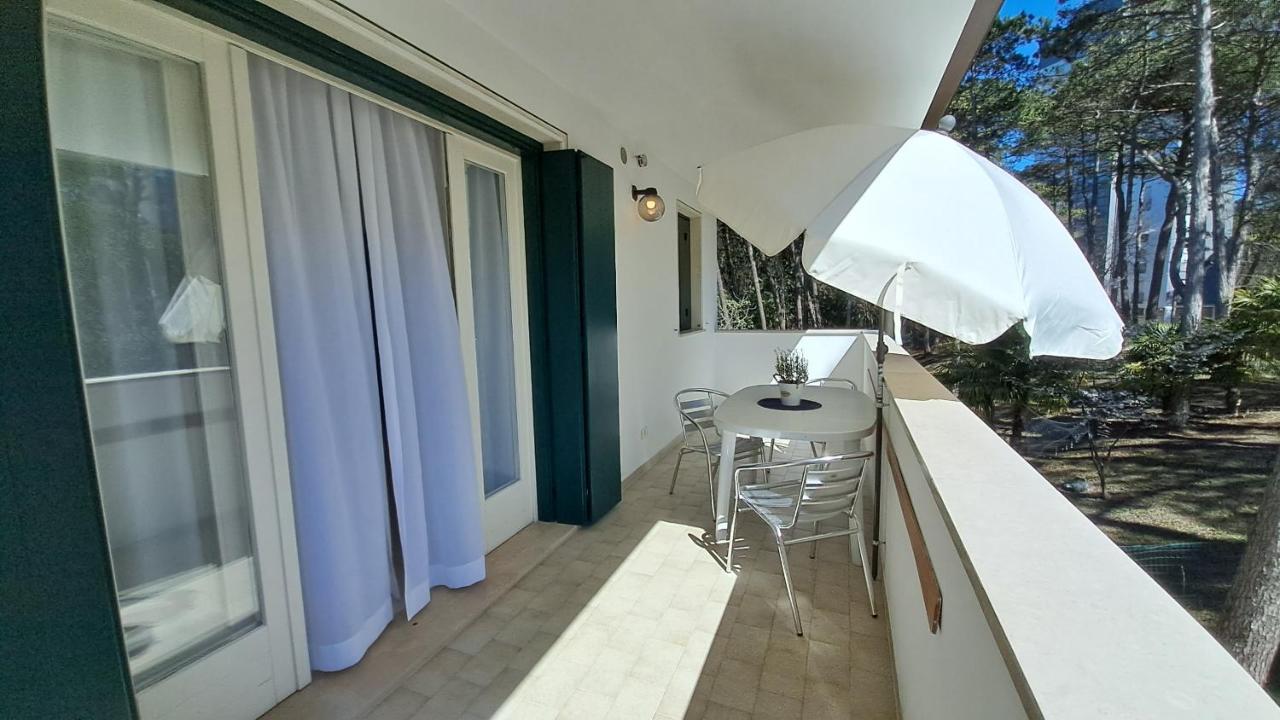 Villa Barbara Fra I Pini Lignano Sabbiadoro Esterno foto
