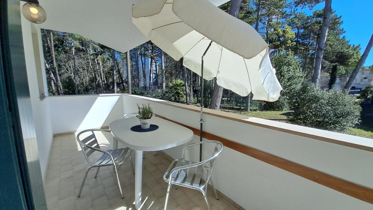 Villa Barbara Fra I Pini Lignano Sabbiadoro Esterno foto