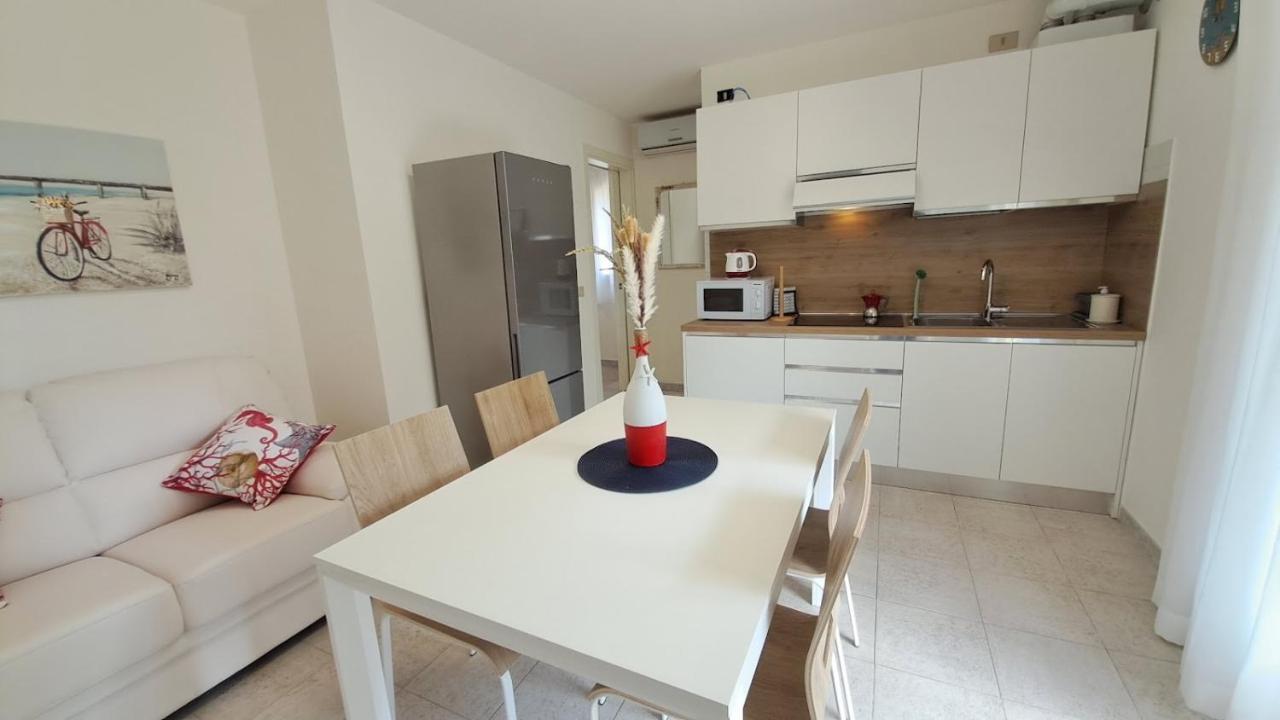 Villa Barbara Fra I Pini Lignano Sabbiadoro Esterno foto