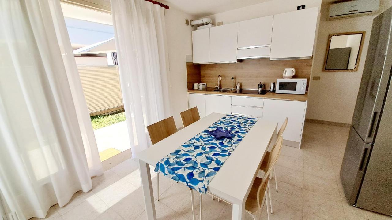 Villa Barbara Fra I Pini Lignano Sabbiadoro Esterno foto