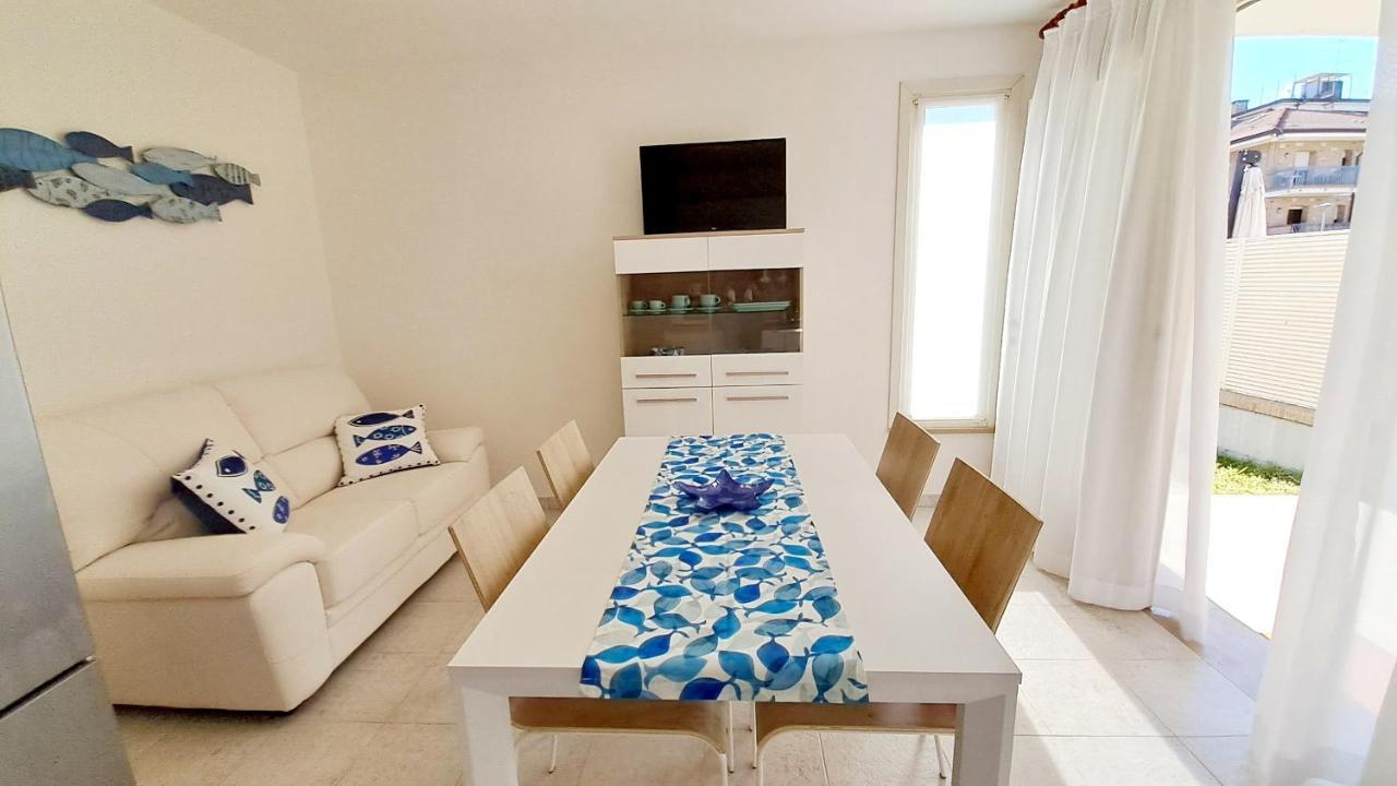 Villa Barbara Fra I Pini Lignano Sabbiadoro Esterno foto