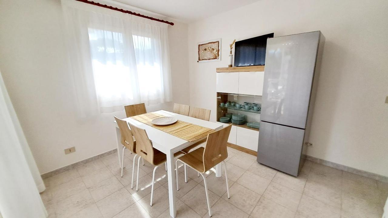 Villa Barbara Fra I Pini Lignano Sabbiadoro Esterno foto